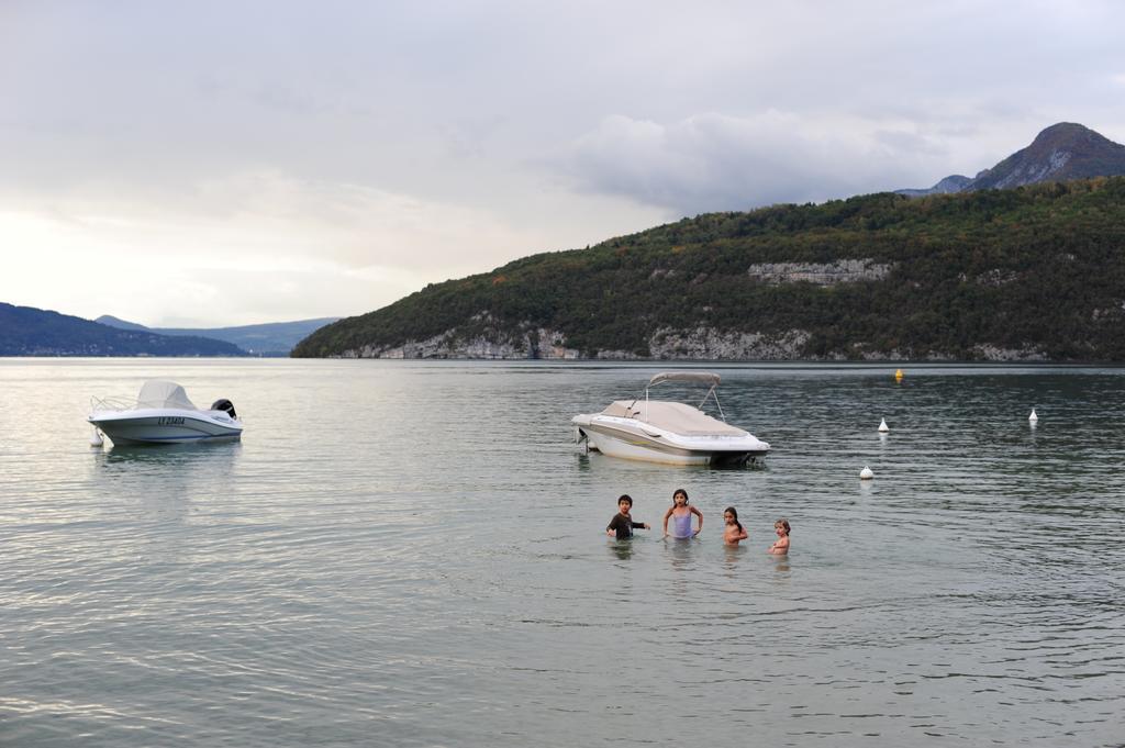 Duplex Au Bord Du Lac Duingt Kültér fotó